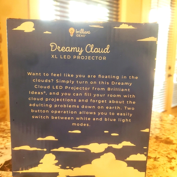 NIB Dreamy Ideas Dreamy Cloud XL Led Projector - Picture 2 of 3